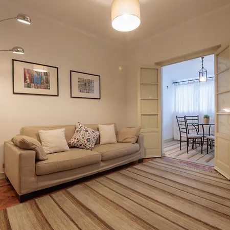 Sarmiento Апартаменти Брага